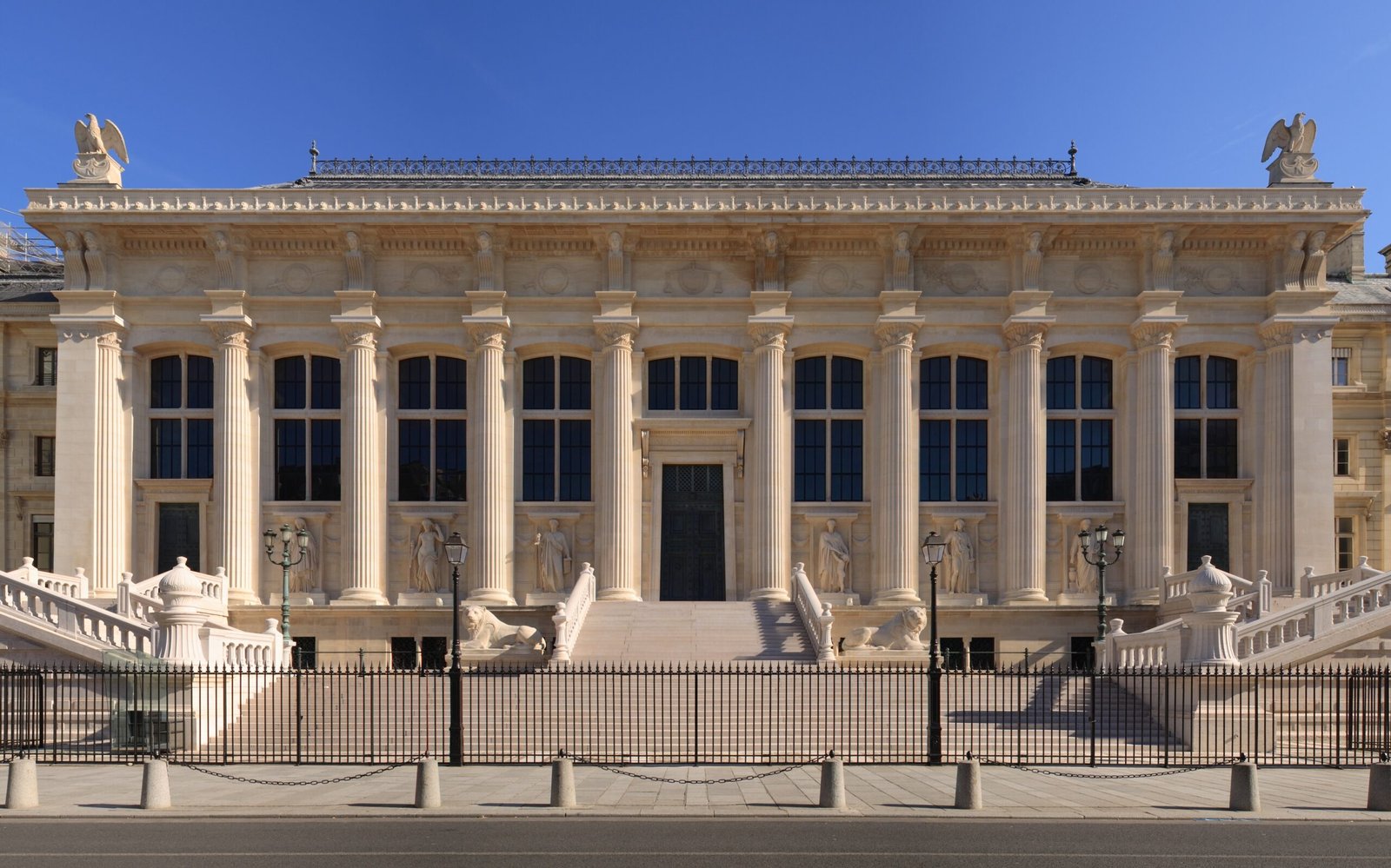 Palais_Justice_Paris.jpg
