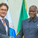 Transformation du Manganèse: OLIGUI NGUEMA échange avec Fabrice MAURIÈS